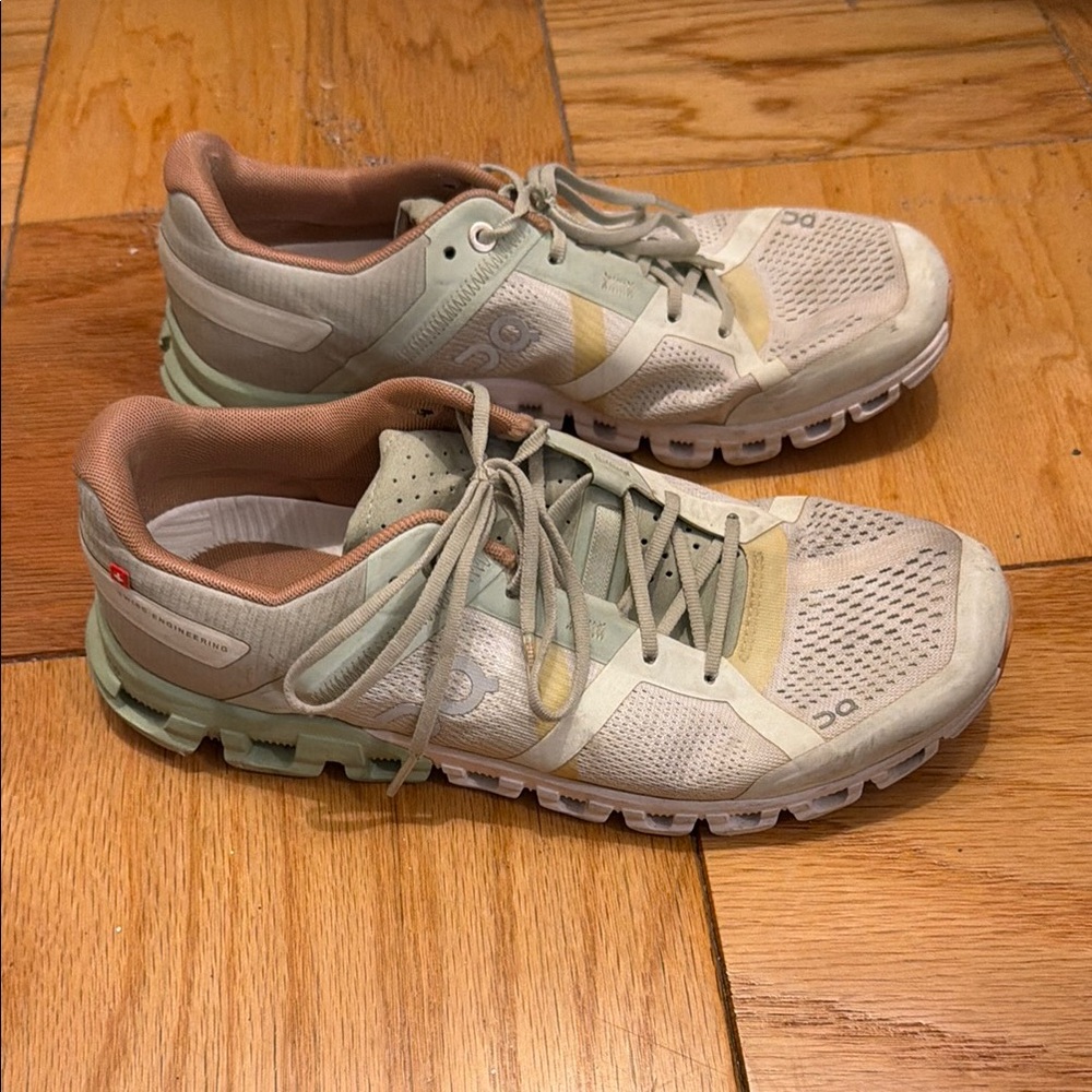 On Running Women's Cream Running Shoes